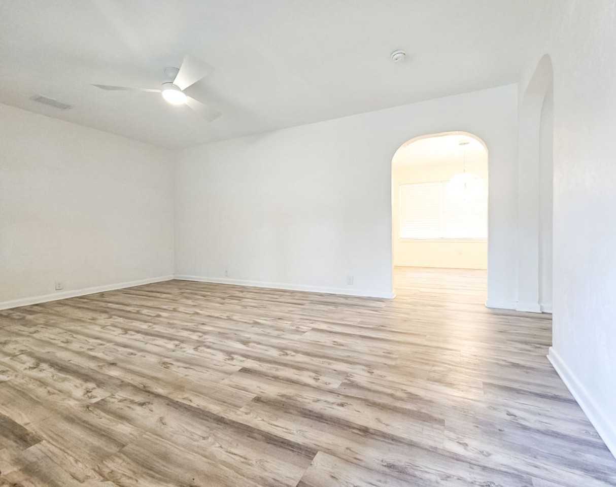 518 Nw 27th Ave - Photo 4 of 35