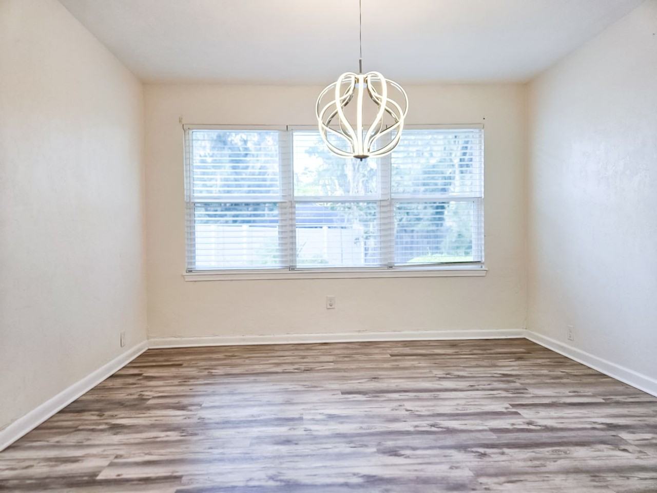 518 Nw 27th Ave - Photo 7 of 35