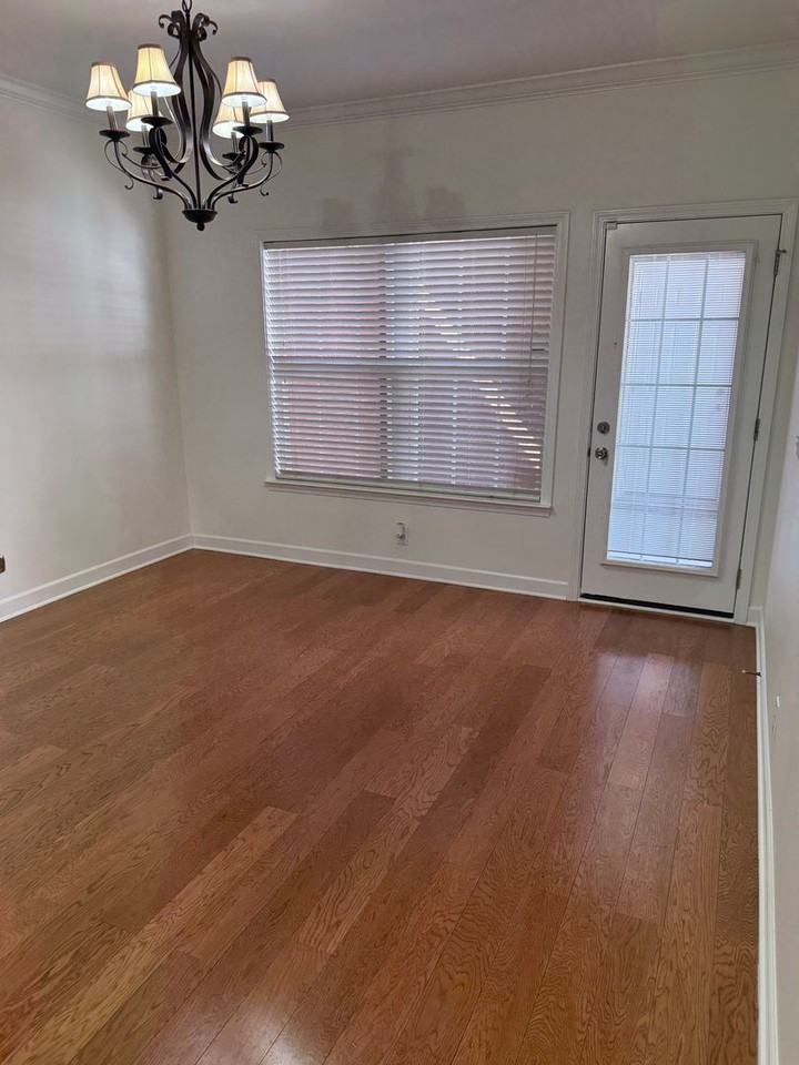 2136 Cason Ln - Photo 4 of 21