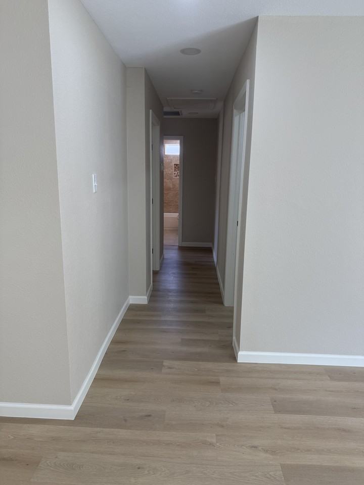 1407 W Donovan St #NA - Photo 5 of 17