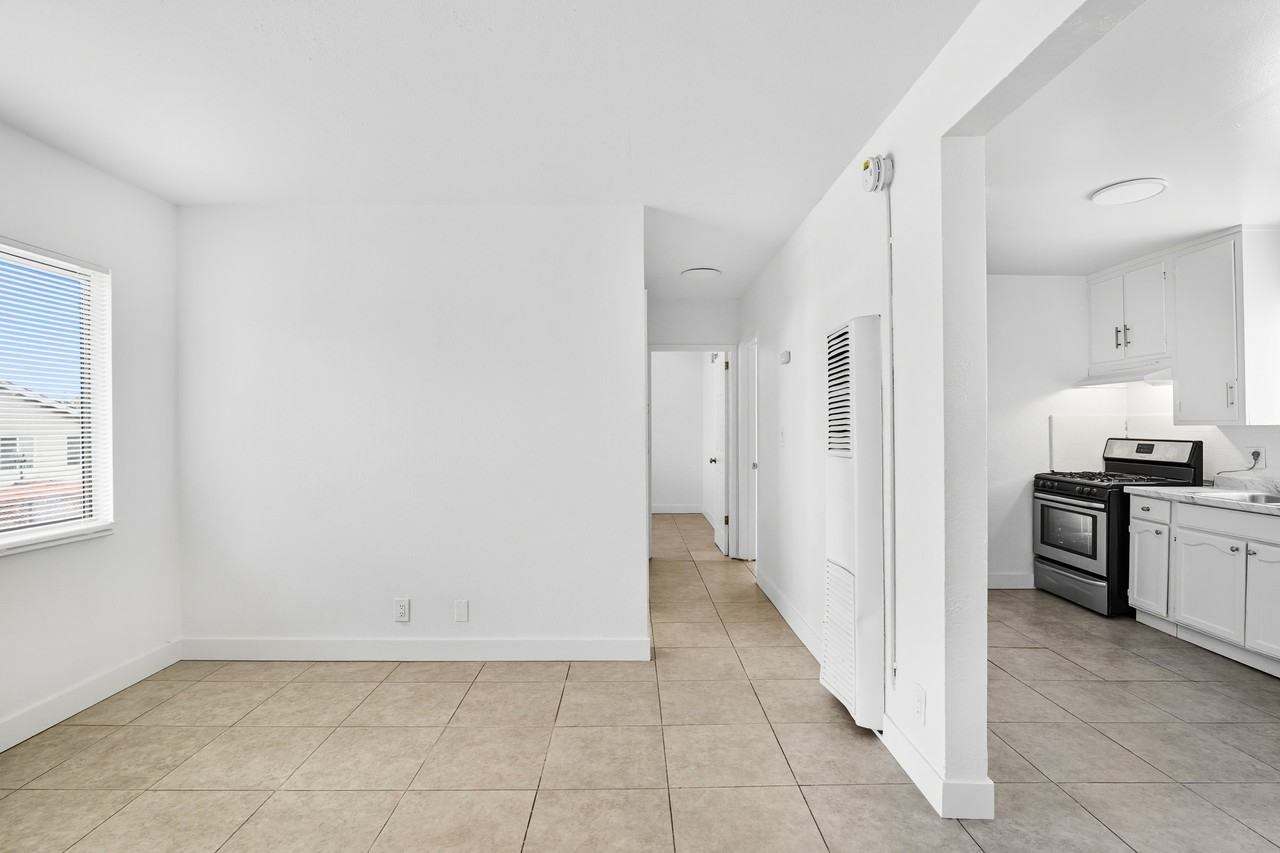 959 S Soto St #5 - Photo 7 of 19