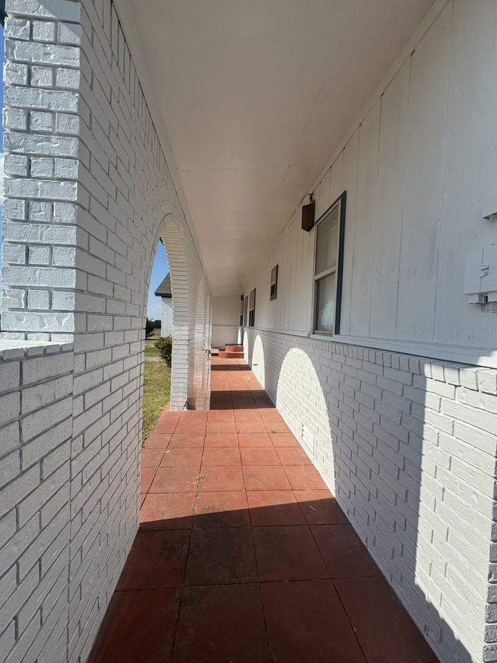 3510 W 9th St #NA - Photo 3 of 49