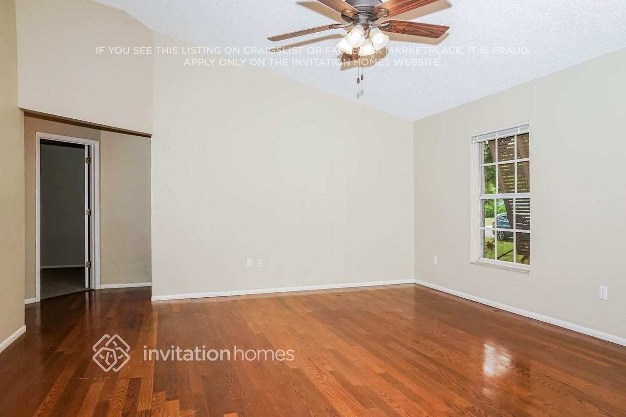 756 Leeward Road - Photo 4 of 17