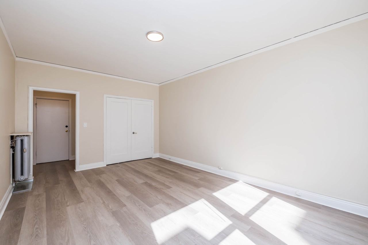 226 Athol - Photo 2 of 50