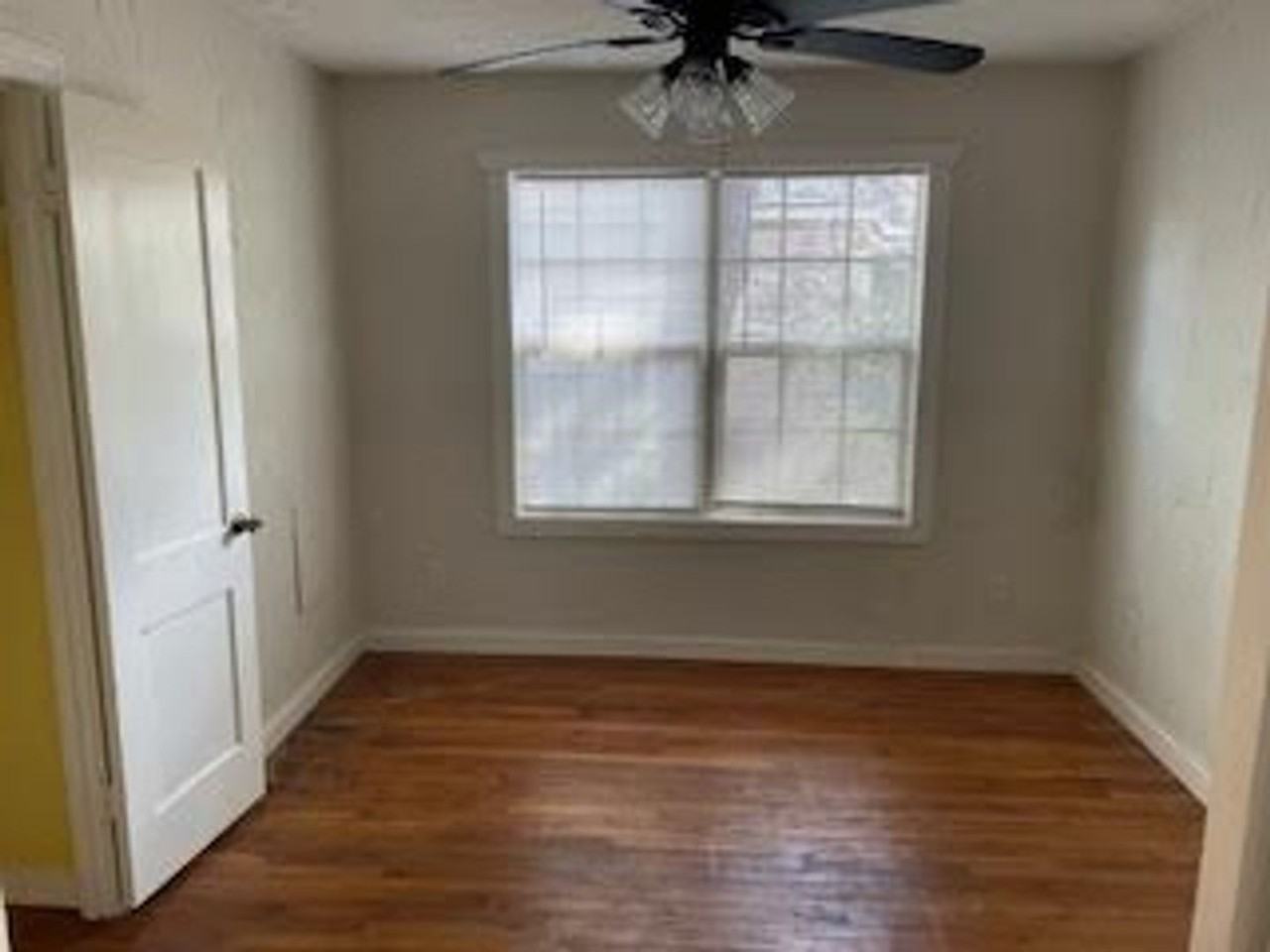 1490 N Estes St - Photo 3 of 4