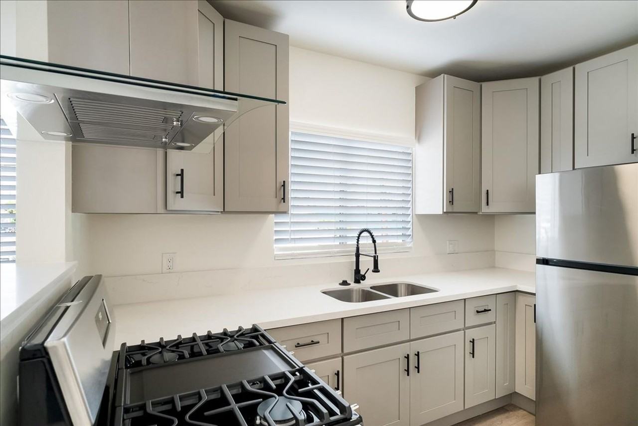 25126 Belle Porte Avenue - Photo 2 of 9