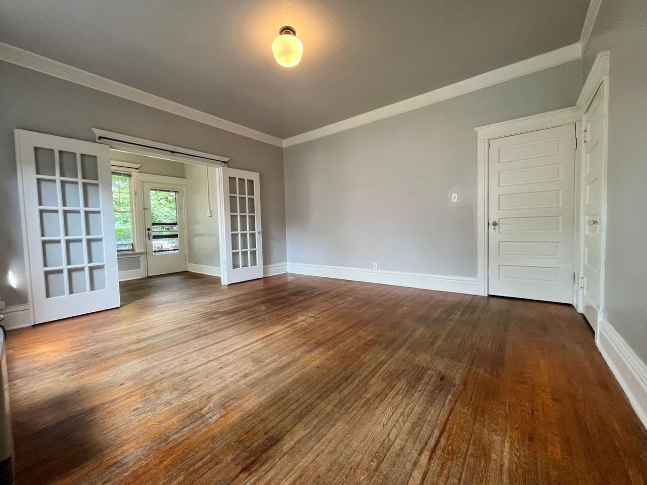 904 Hilda Ave - Photo 3 of 15