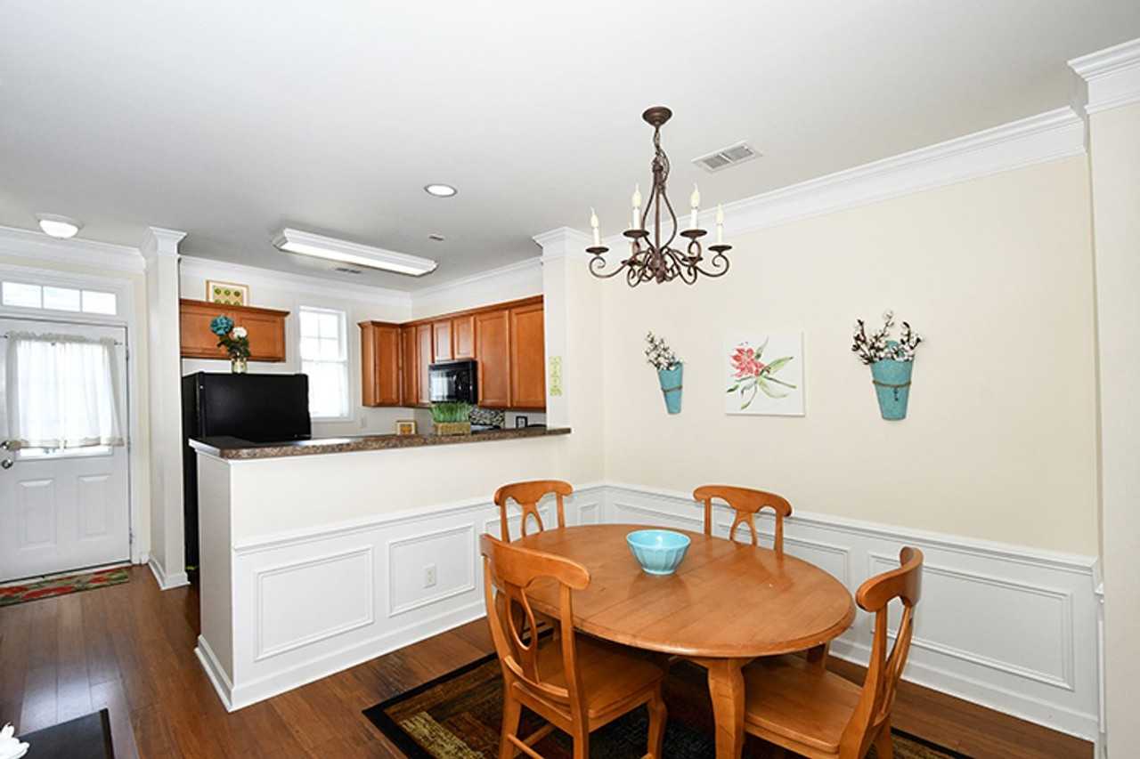 8643 Beaver Creek Dr - Photo 5 of 39