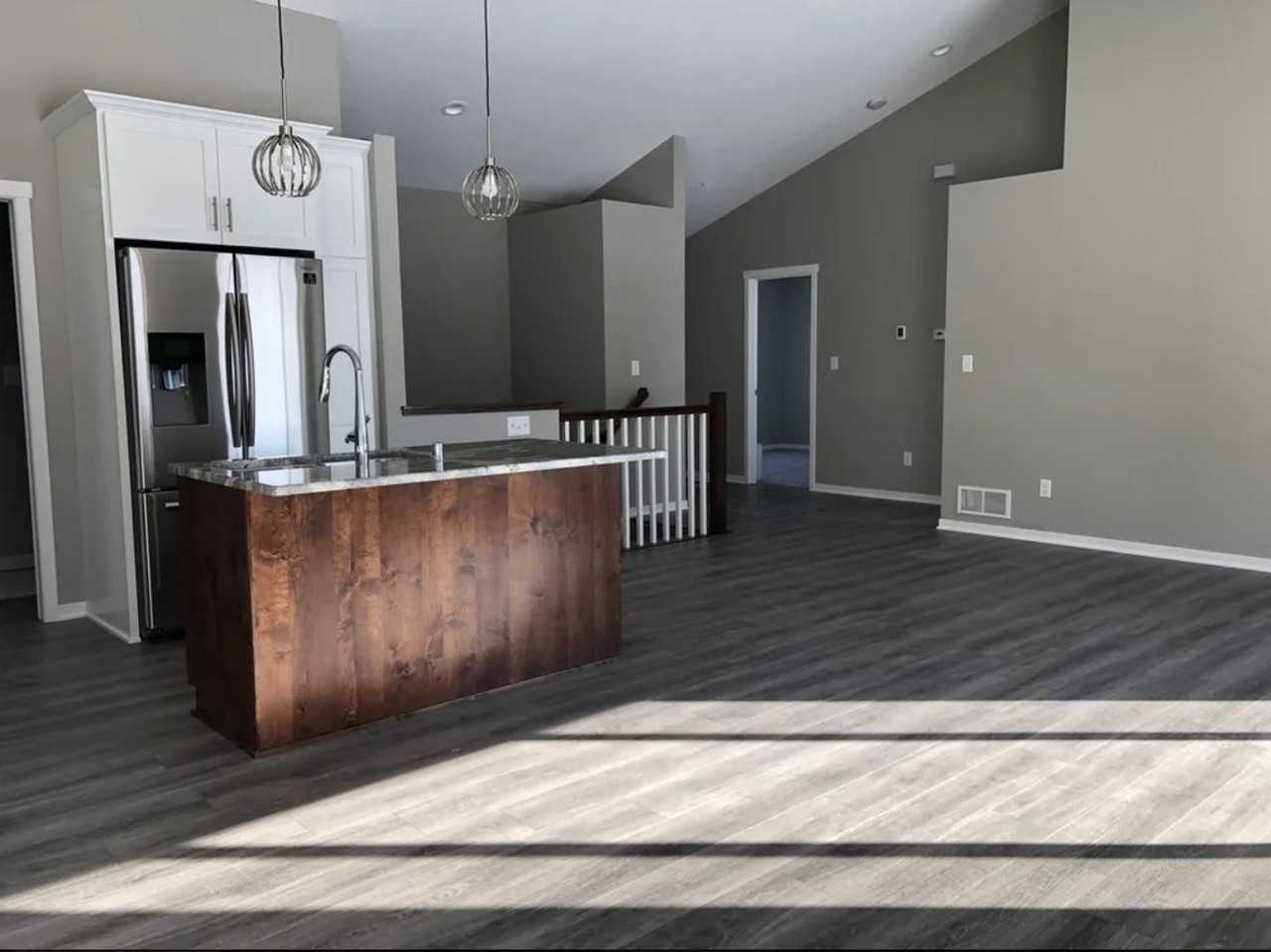 4380 35th St Nw - Photo 3 of 41