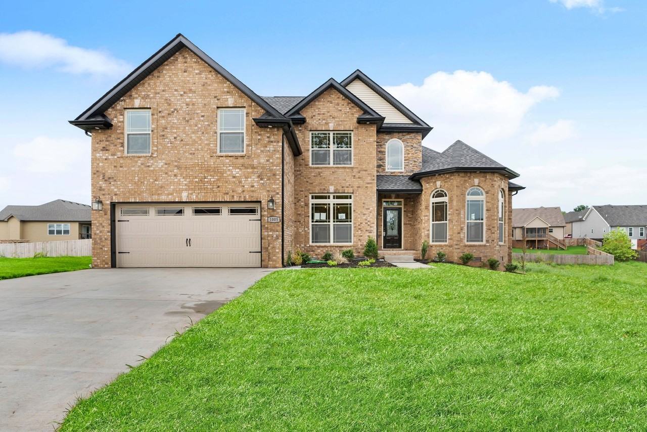 1005 Harrison Way - Photo 2 of 32