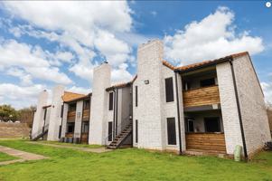 featured image of Woodhaven Blvd & Randol Mill Rd #2001