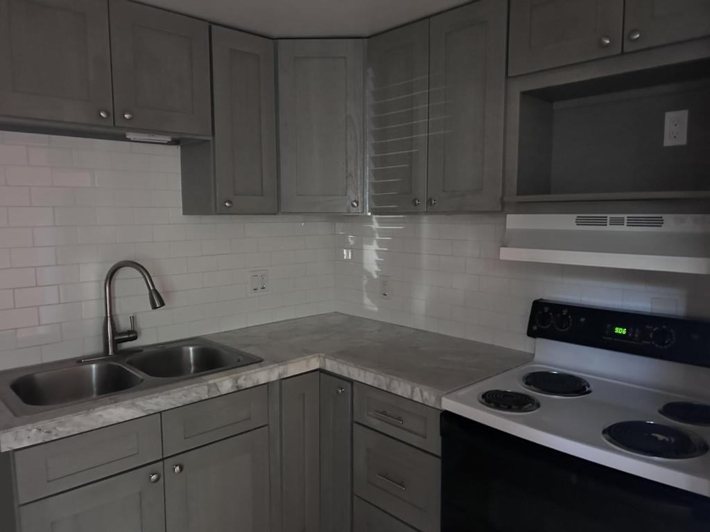 9686 S 2200 W - Photo 2 of 7