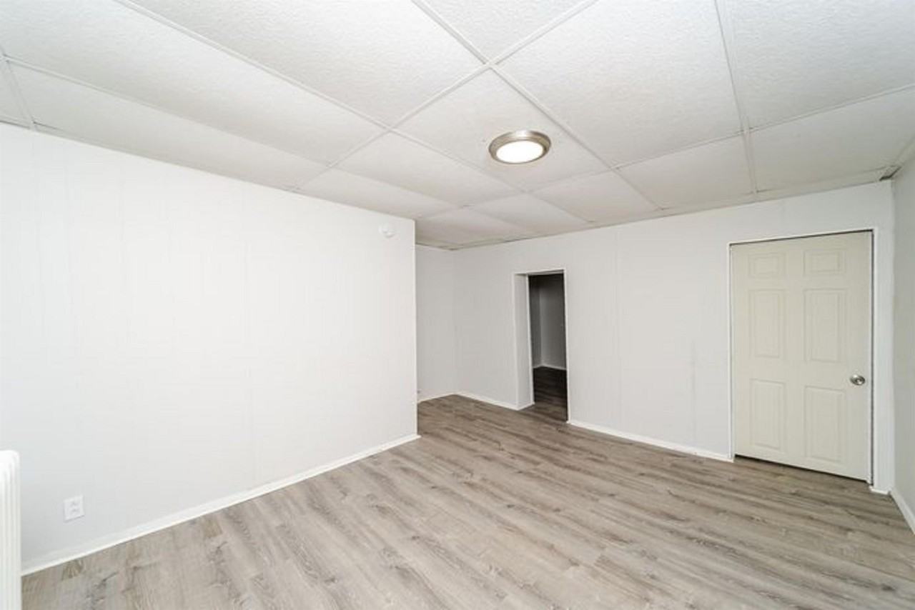 169 Hutton St #1 - Photo 5 of 25