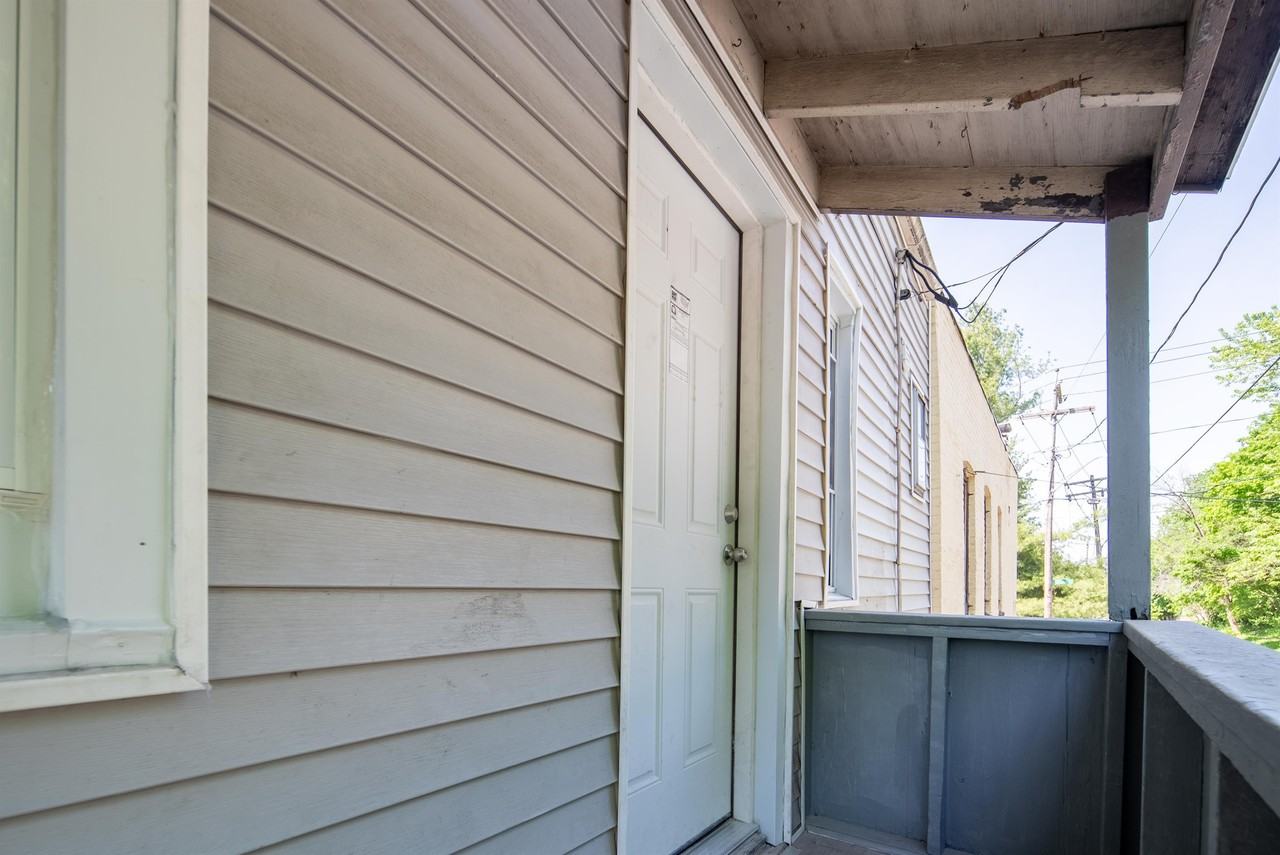 169 Hutton St #2 - Photo 5 of 27