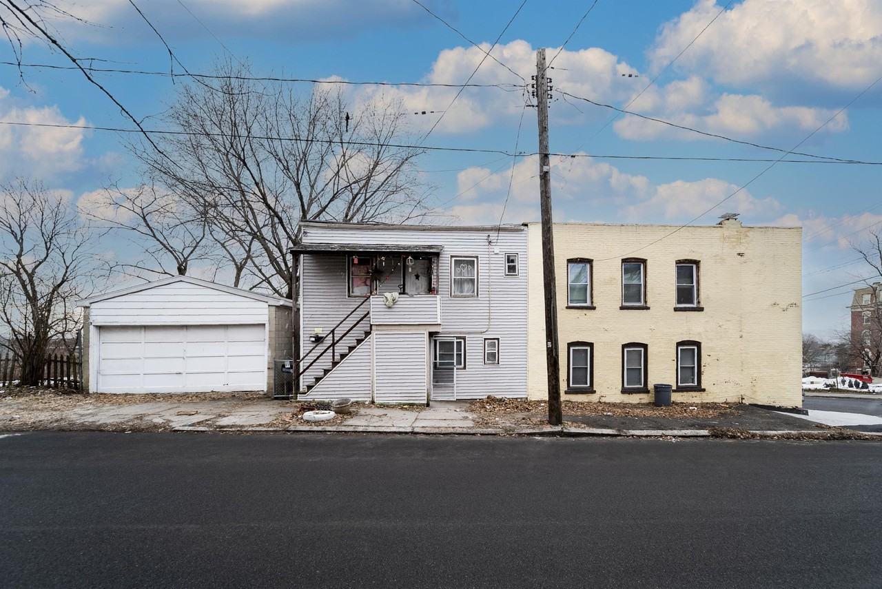 169 Hutton St #2 - Photo 2 of 27