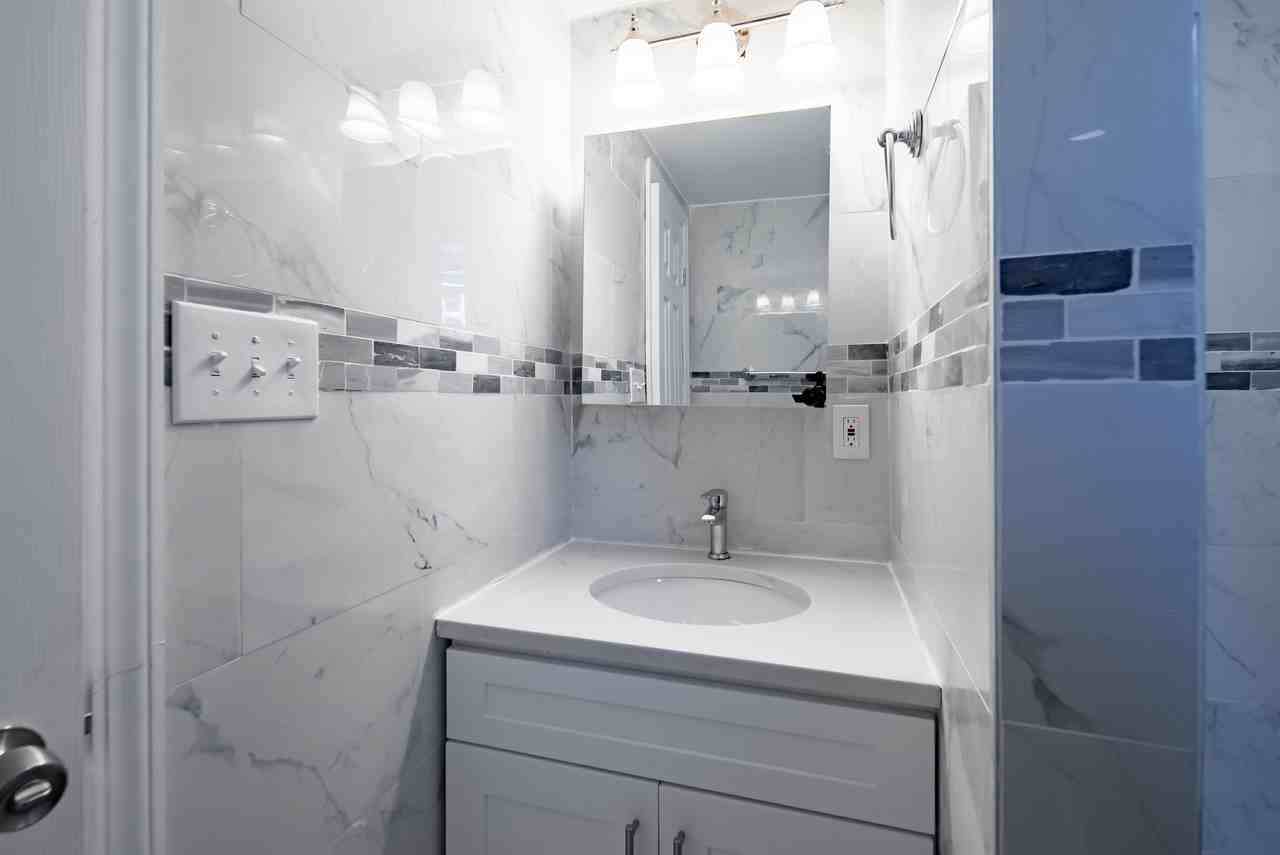 169 Hutton St #2 - Photo 7 of 27