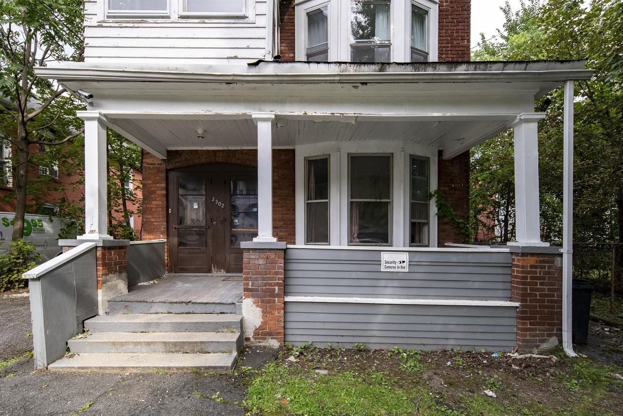 2302 12th St #2 - Photo 3 of 26