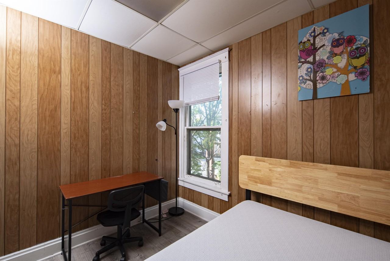 2302 12th St #2 - Photo 3 of 26