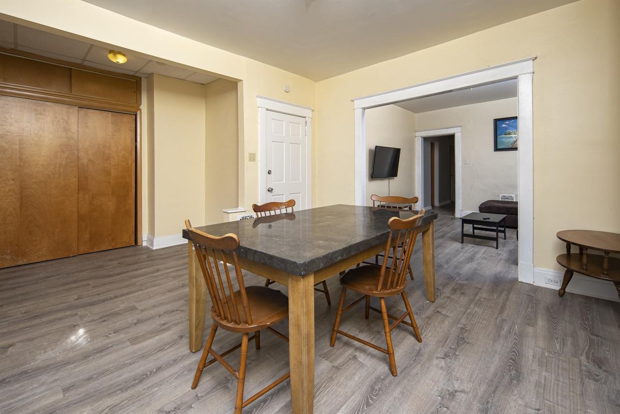 2302 12th St #2 - Photo 5 of 26