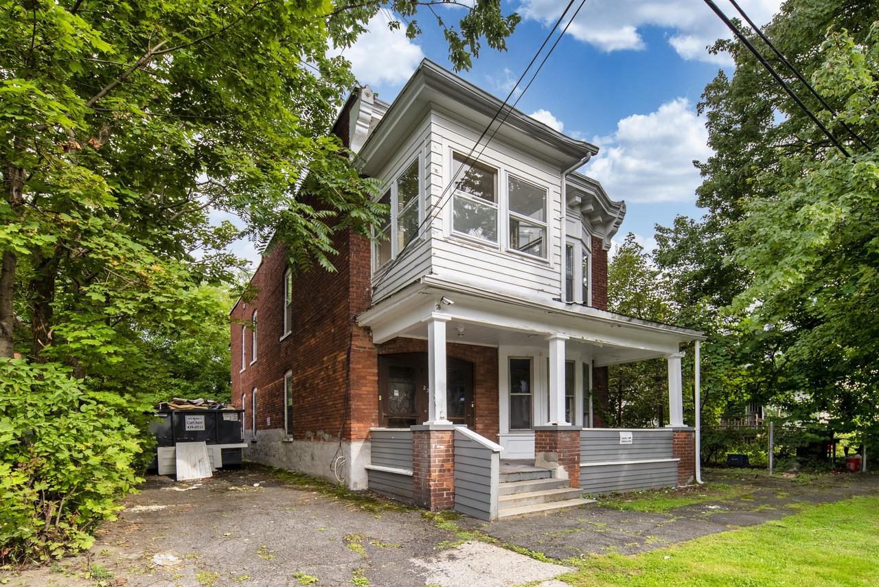 2302 12th St #2 - Photo 7 of 26