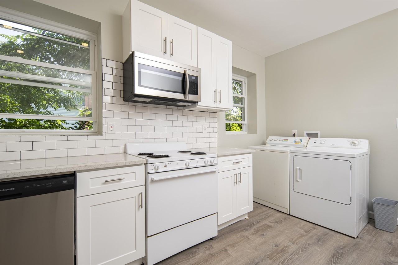 2302 12th St #2 - Photo 7 of 26