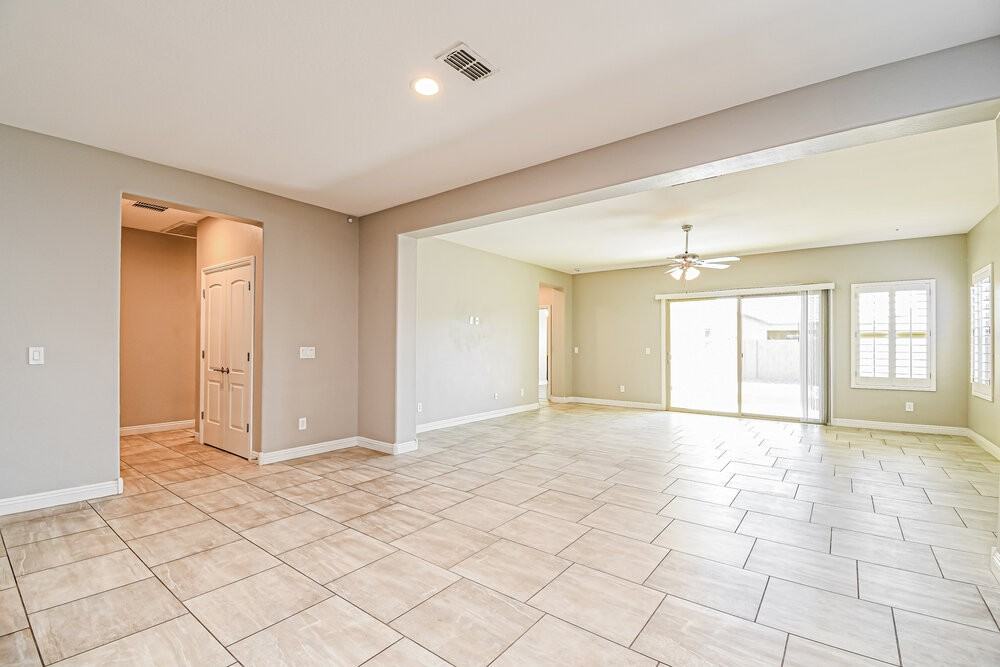 10843 E Thatcher Ave - Photo 6 of 16