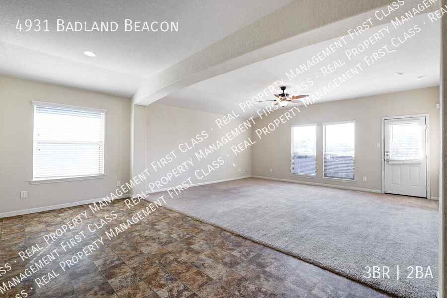 4931 Badland Beacon - Photo 6 of 29
