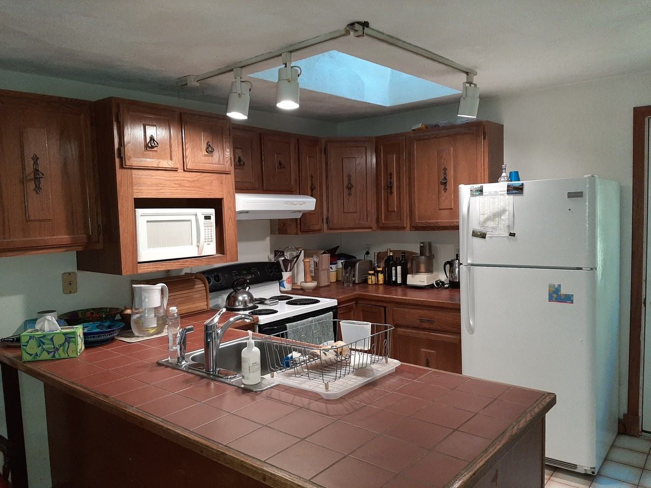 156 Ayer Rd #B - Photo 3 of 8