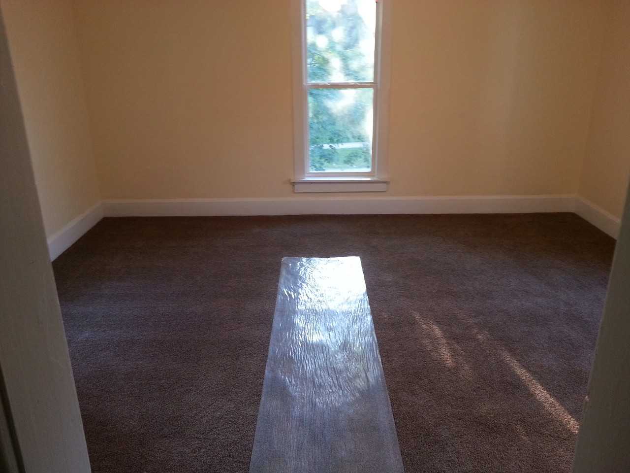 504 N Mulberry St - Photo 2 of 5