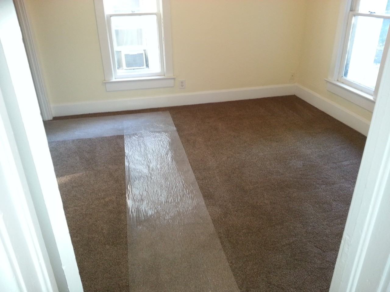 504 N Mulberry St - Photo 3 of 5