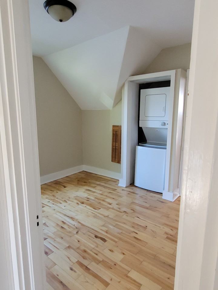 162 Rochester St #2 - Photo 3 of 14