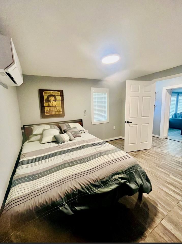 2400 57th Ave - Photo 5 of 15