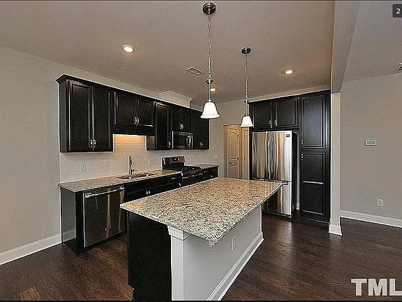 207 Acorn Hollow Pl - Photo 3 of 19