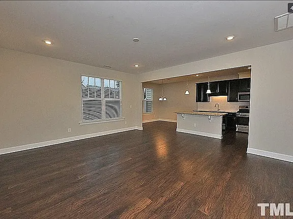 207 Acorn Hollow Pl - Photo 5 of 19