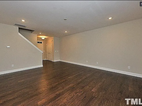 207 Acorn Hollow Pl - Photo 6 of 19