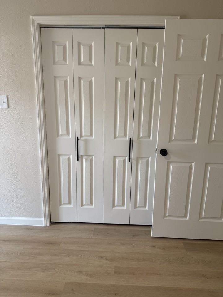 1407 W Donovan St #NA - Photo 7 of 17