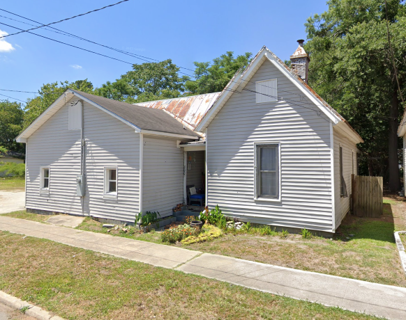 800 E Caswell St #A - Photo 2 of 6