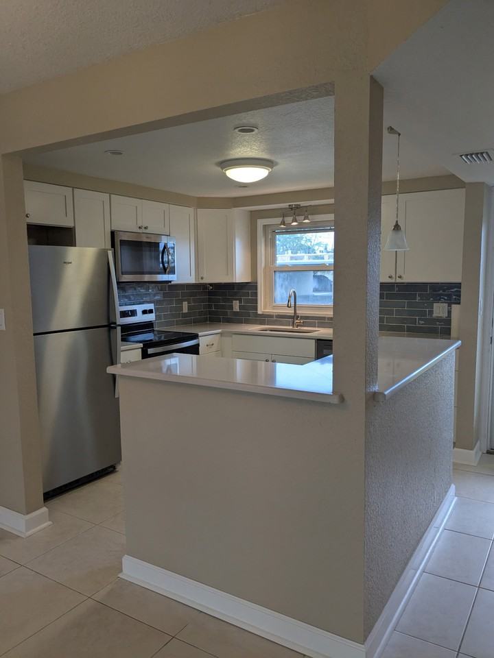 4575 Cove Cir - Photo 5 of 16