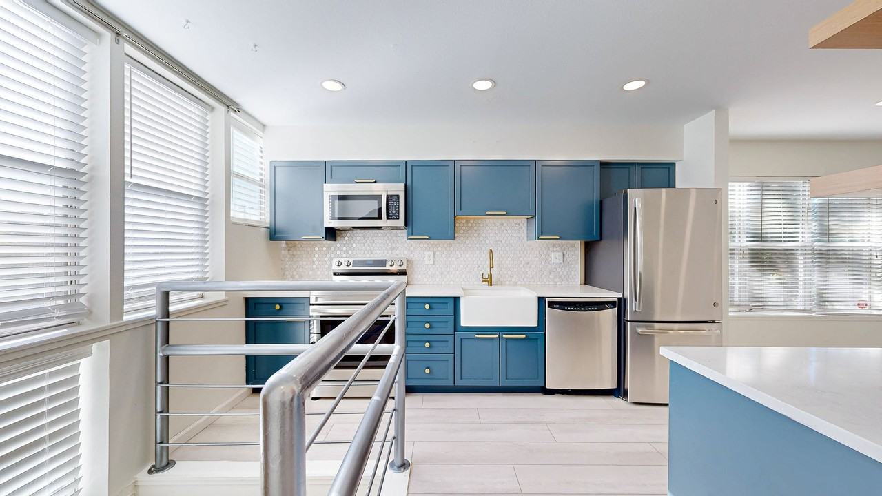 1300 Garfield St - Photo 2 of 34