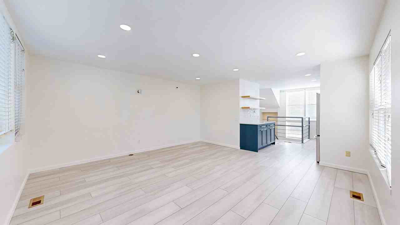 1300 Garfield St - Photo 6 of 34