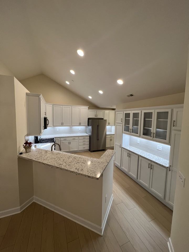 1172 Sandy Ridge Dr #NA - Photo 3 of 14