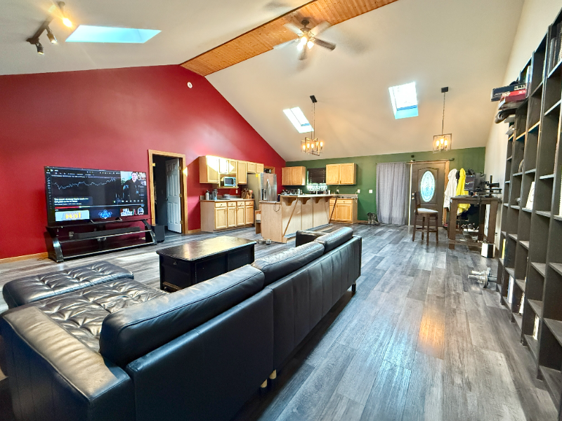 204 4th St W - Photo 2 of 17