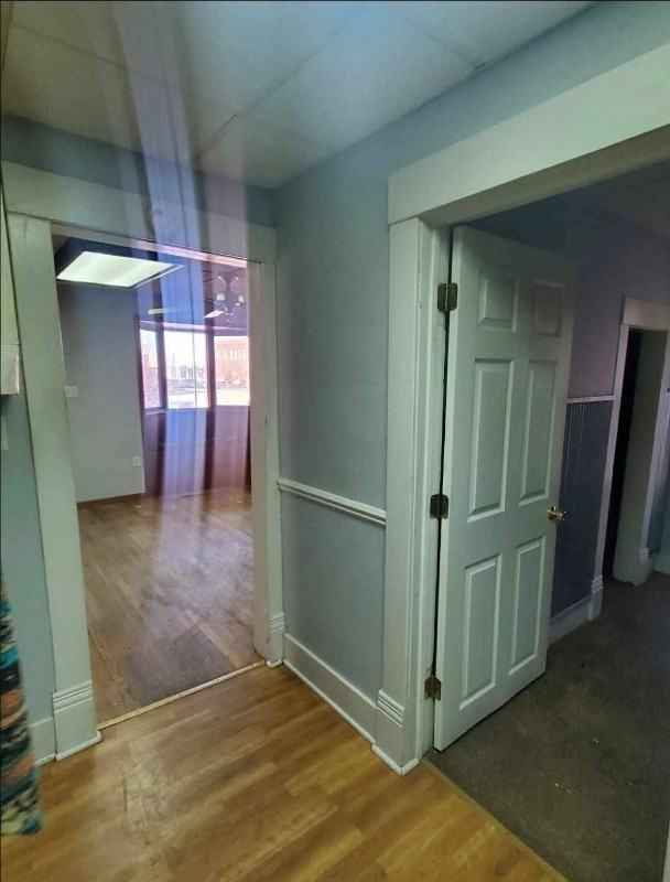 174 S Walnut St - Photo 3 of 5