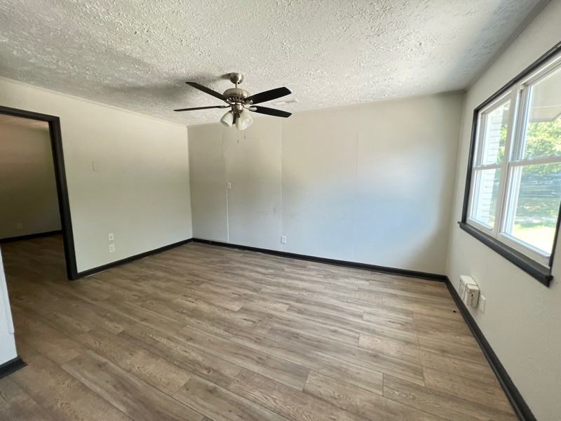 3010 Indiana Ave #A - Photo 6 of 11