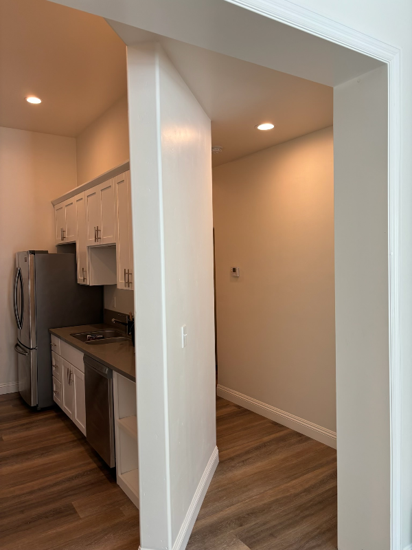 1225 F St - Photo 7 of 12