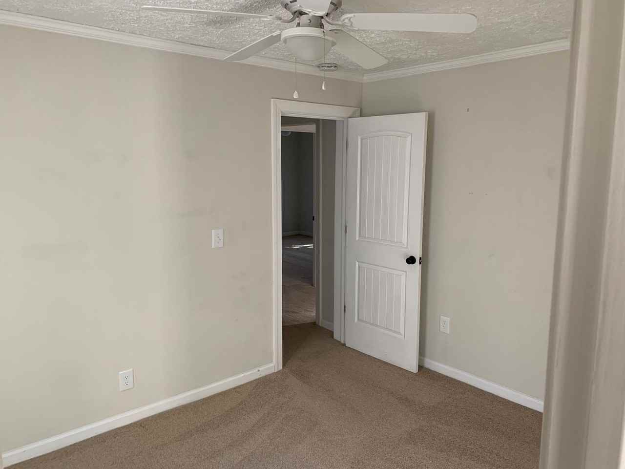 2492 Coleman Ave - Photo 7 of 10