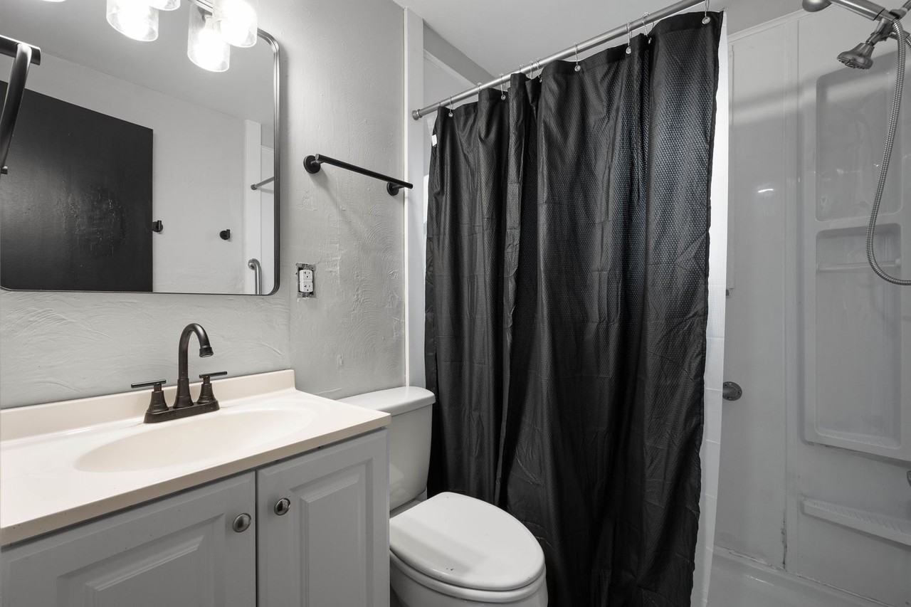 1020 2nd St - Photo 2 of 29