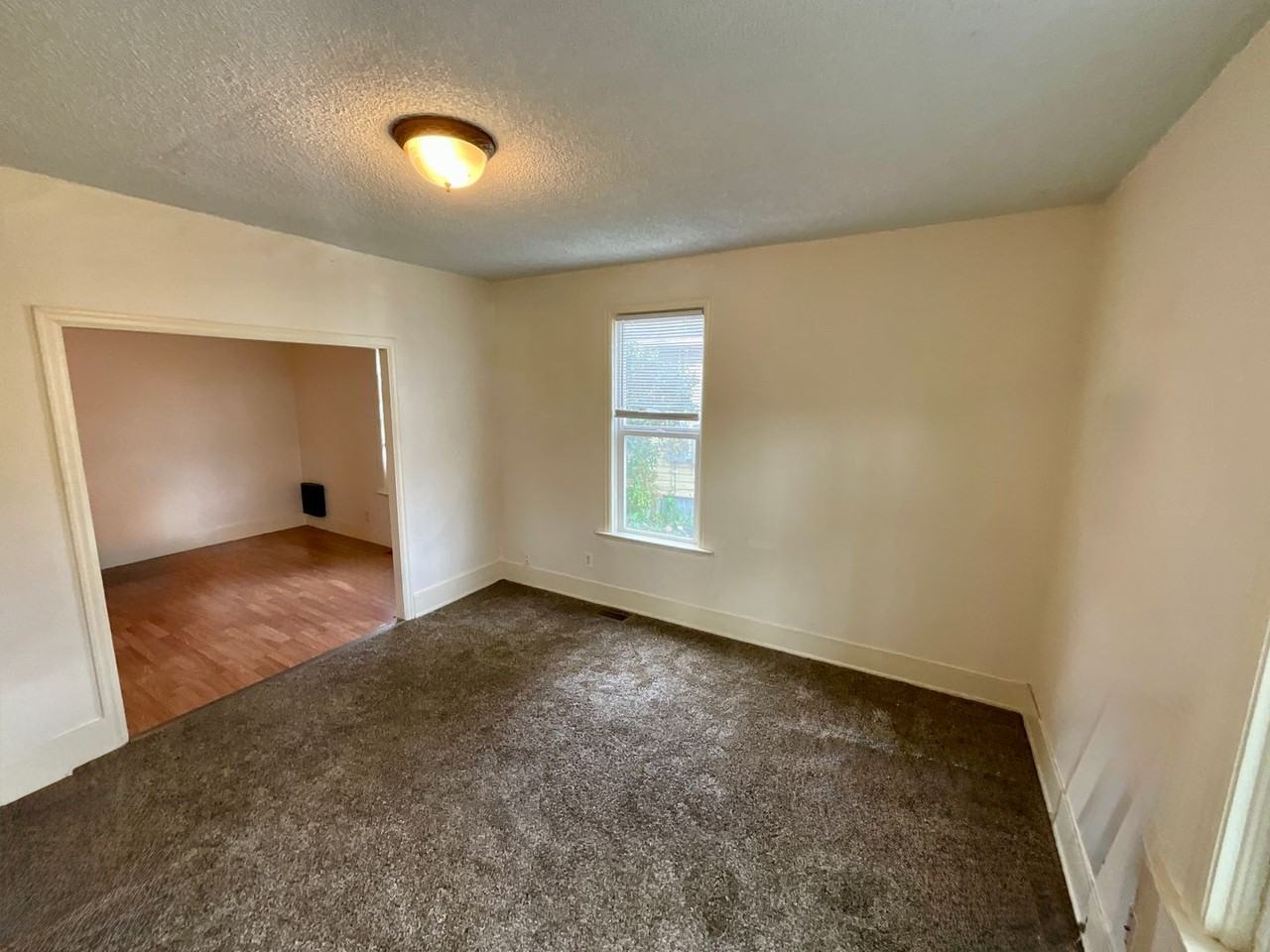 1328 Chestnut St - Photo 2 of 8