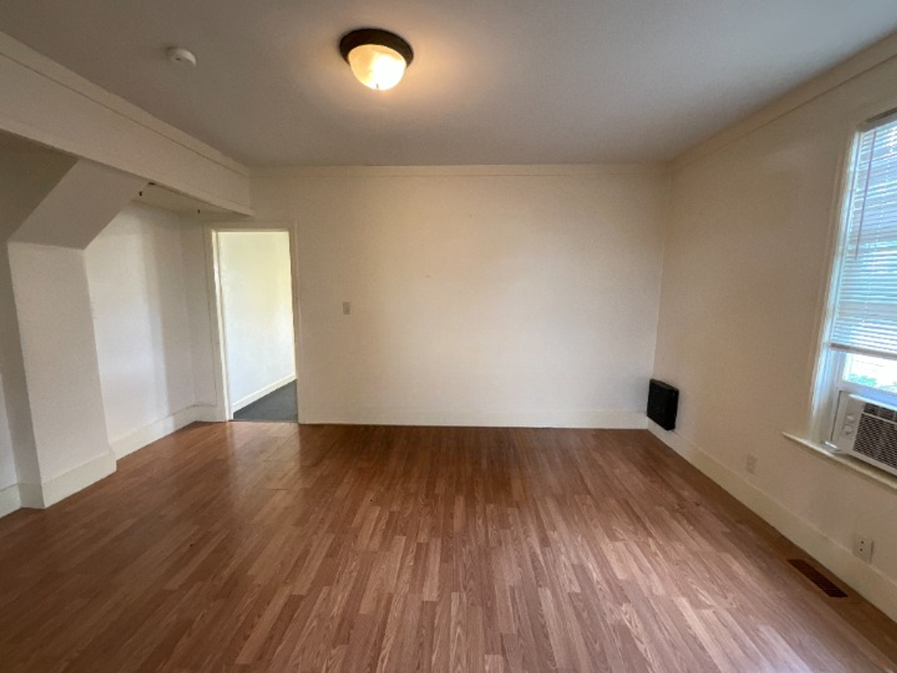 1328 Chestnut St - Photo 3 of 8