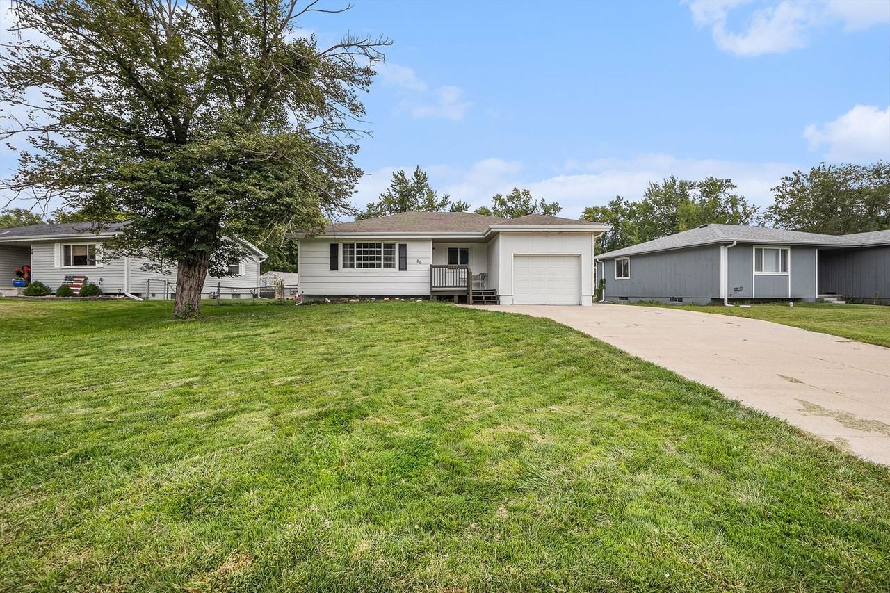 26 Cedar Dr - Photo 3 of 28